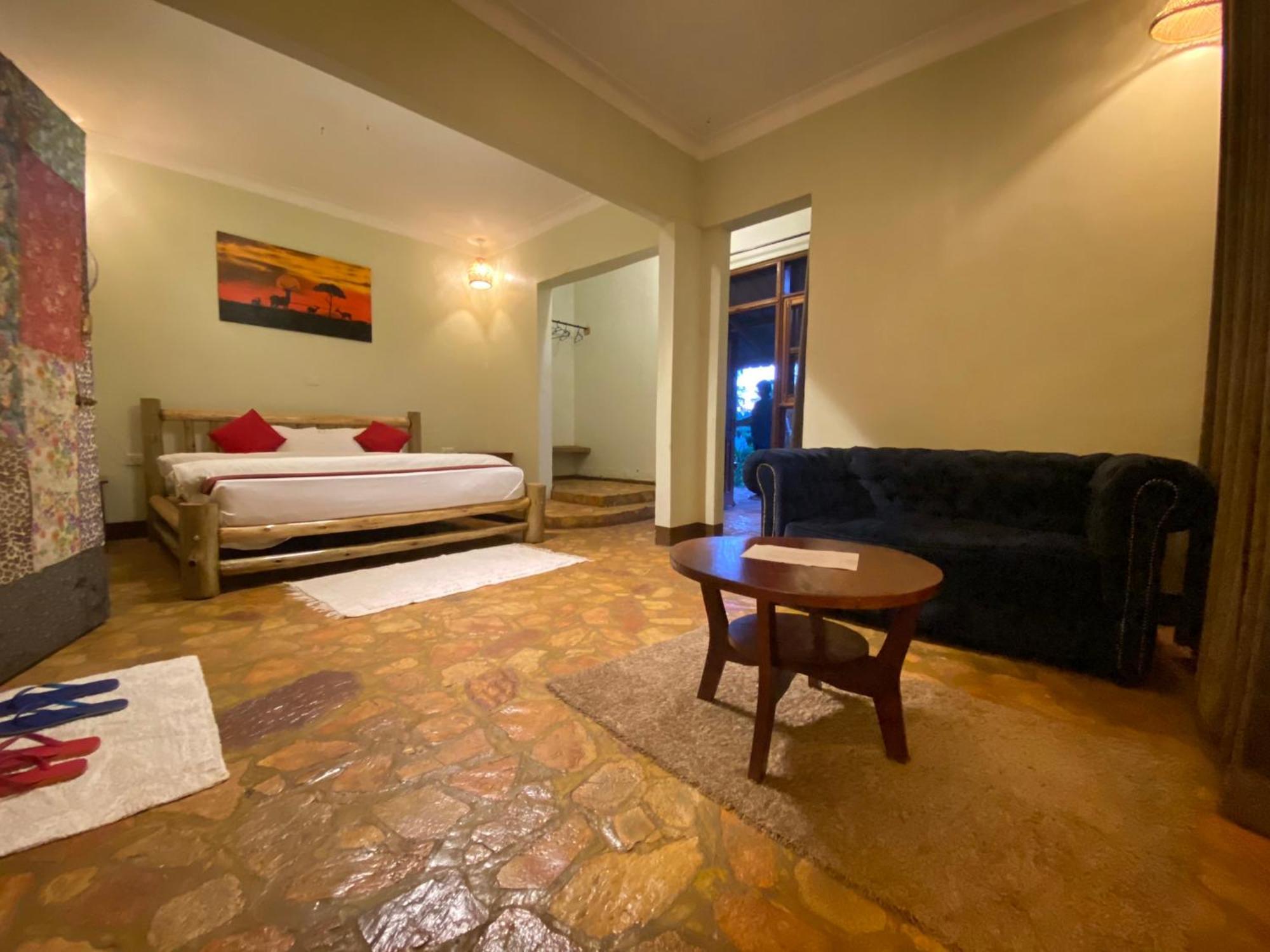 Afro Smile Hotel & Guest House Jinja Buitenkant foto